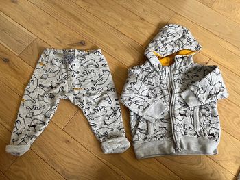 Ensemble jogging gilet petit bateau 6 mois