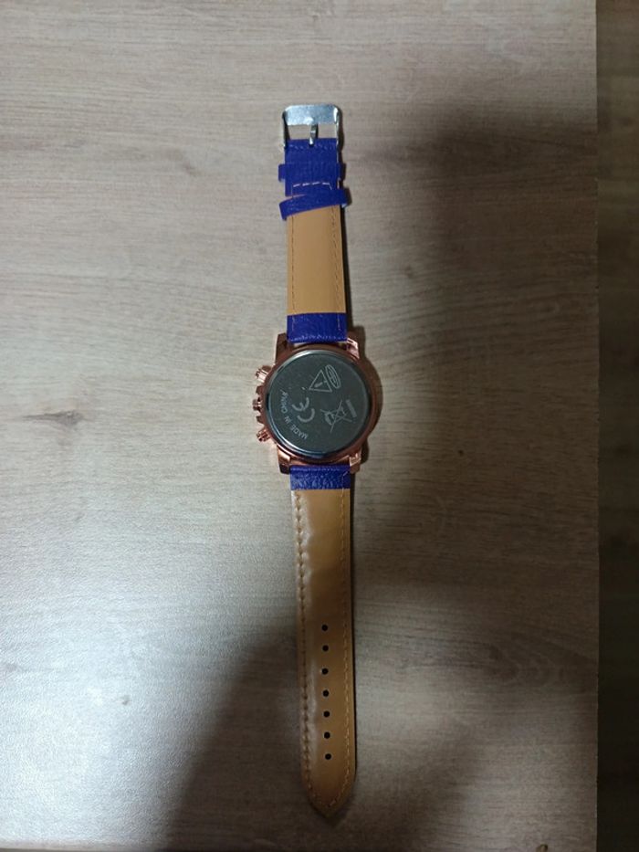 Montre - photo numéro 3