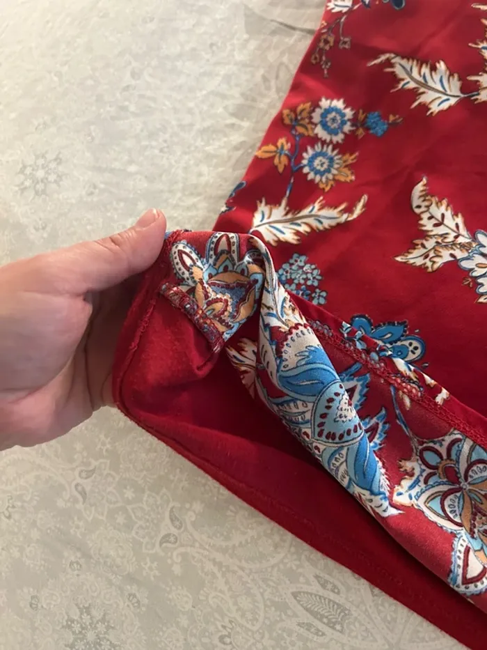 Débardeur rouge à motifs - photo numéro 5