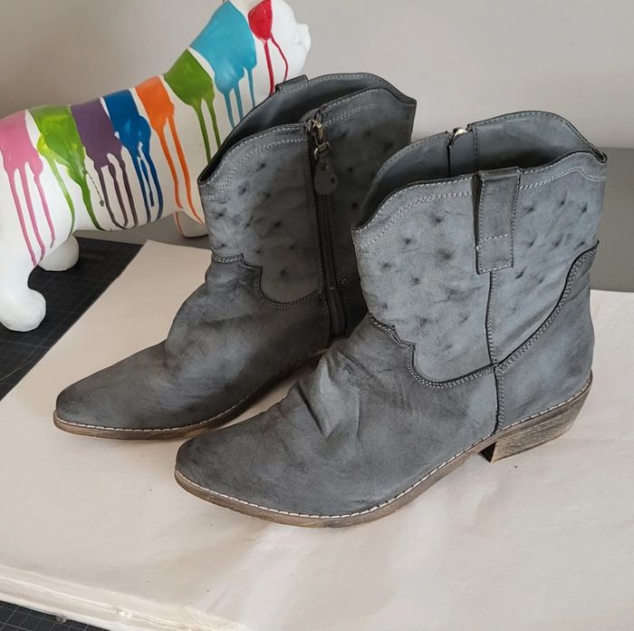 Bottines pointues grises Cowboy. Carla Samuel. 40 🥰 - photo numéro 2