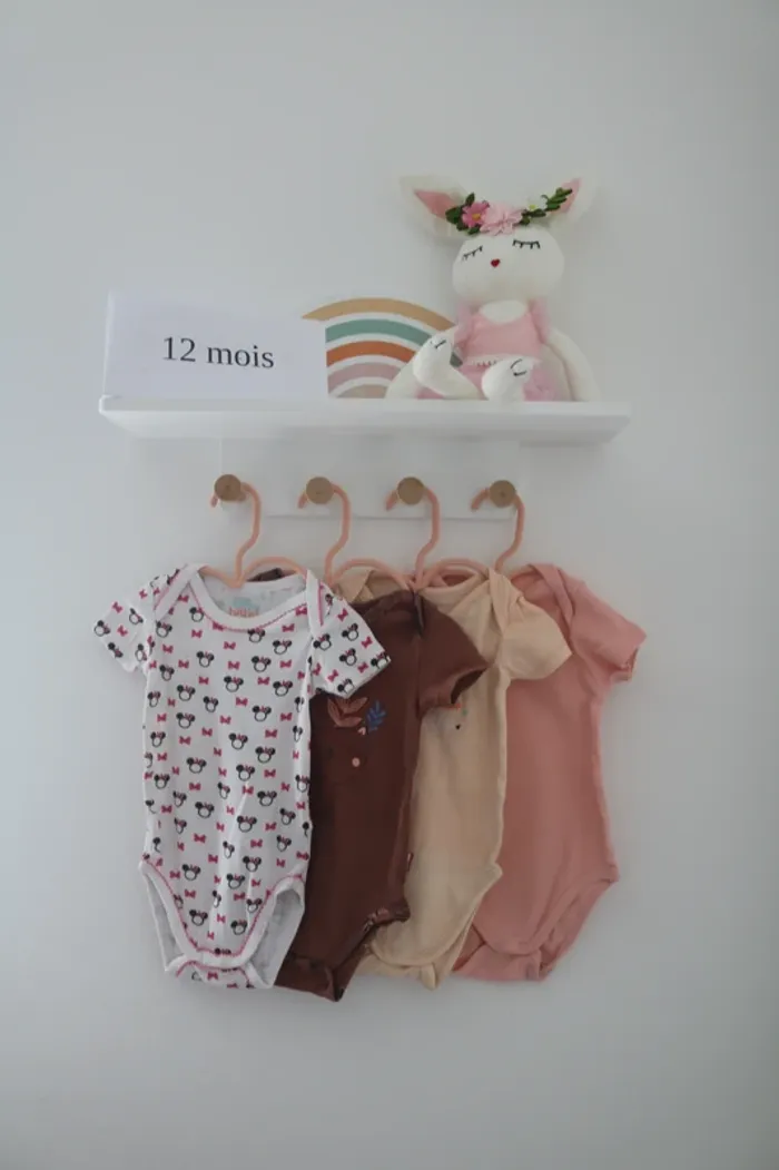 Lot bodies été fille 12 mois