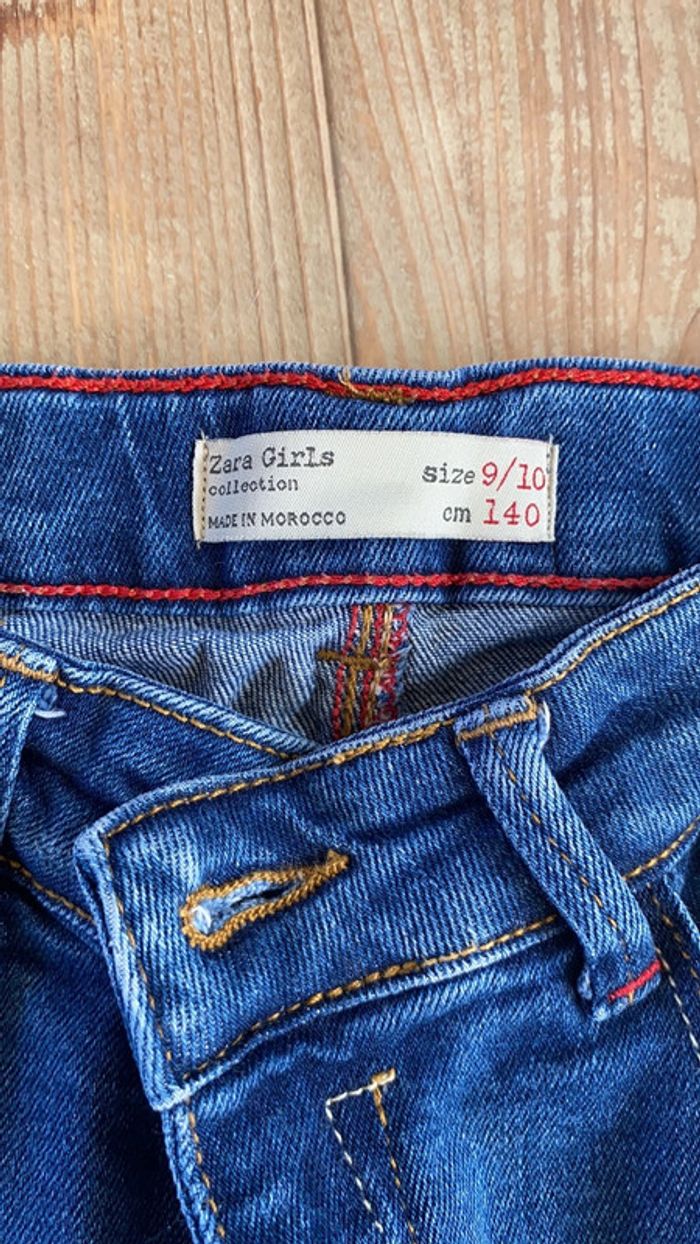 Jean à trous ( d origine ) zara taille 9/10 ans bleu - photo numéro 4