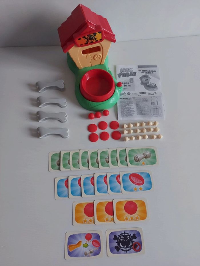 Jeu de société "Max furax" complet, pas abîmé et piles fournies