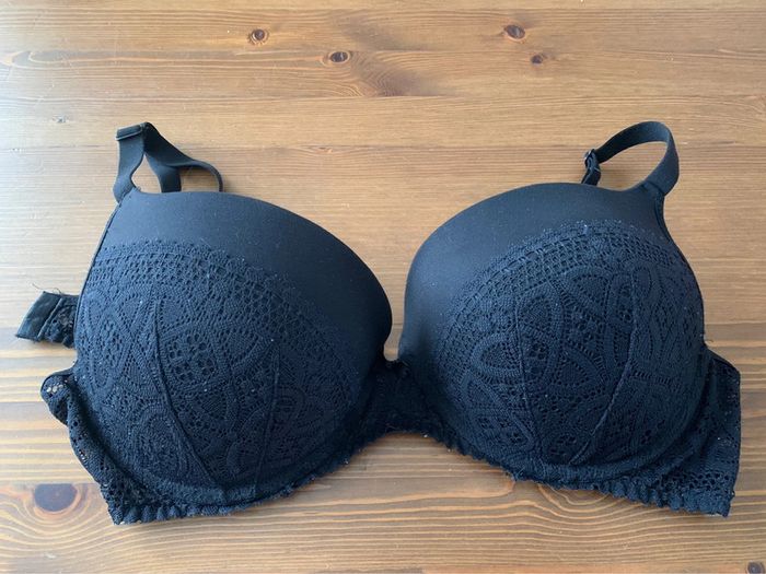 Soutien gorge H&M 85B noir (193)