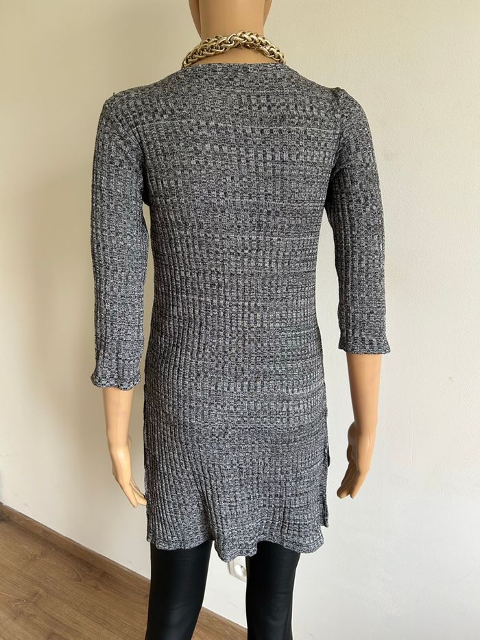 Pull gris et noir avec manches 3/4 Kiabi taille M TBE - photo numéro 5