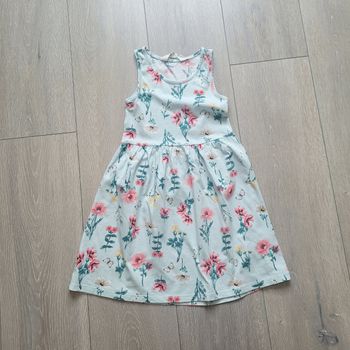 Très jolie robe bleu à fleur. Fille 5/6 ans. Marque H&M