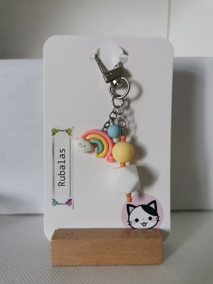 Porte-clés breloques perles et arc en ciel