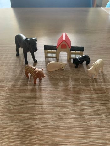 Chien , chats , mouton, marcassin et clapier Playmobil