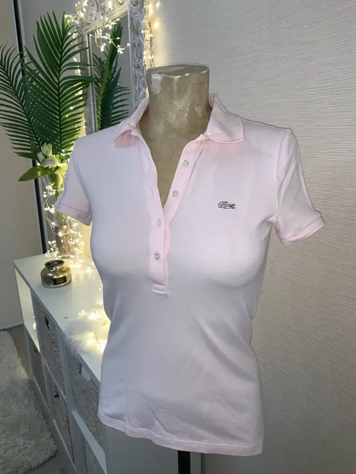 Très beau tee shirt polo rose clair femme