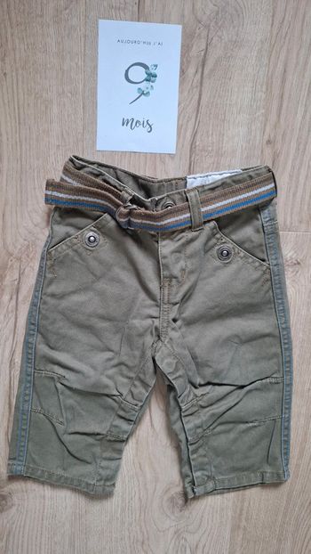 Pantalon kaki 9mois +ceinture NEUF