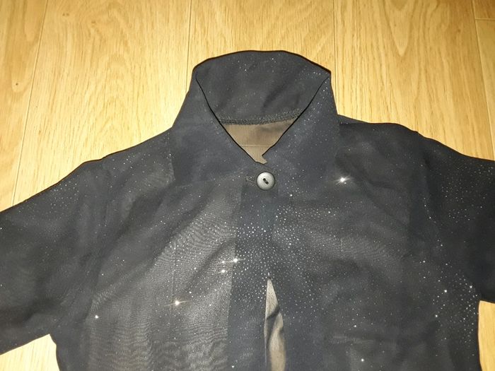 🔮 Chemisier / Chemise noir Brillant en 2 ans 🔮 - photo numéro 2