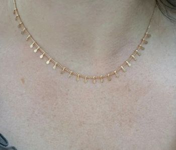 Collier ras de cou à pampilles en plaqué or neuf