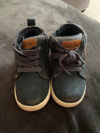 Baskets montantes taille 23