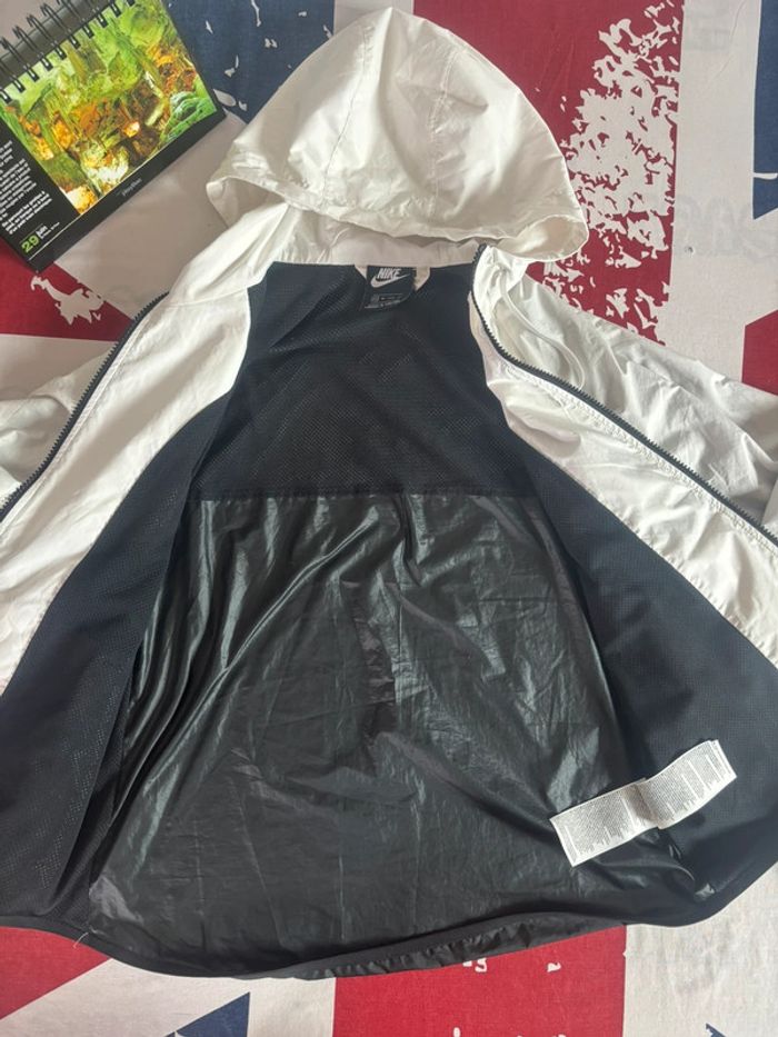 Veste coupe vent Nike blanche et noir taille xs - photo numéro 17