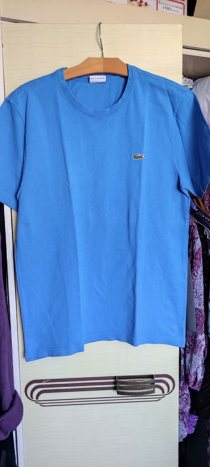 T-shirt bleu Lacoste