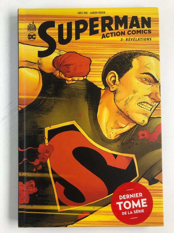 Superman action comics 3 révélations