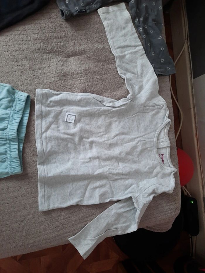 Petits lots de vêtements bb fille - photo numéro 4