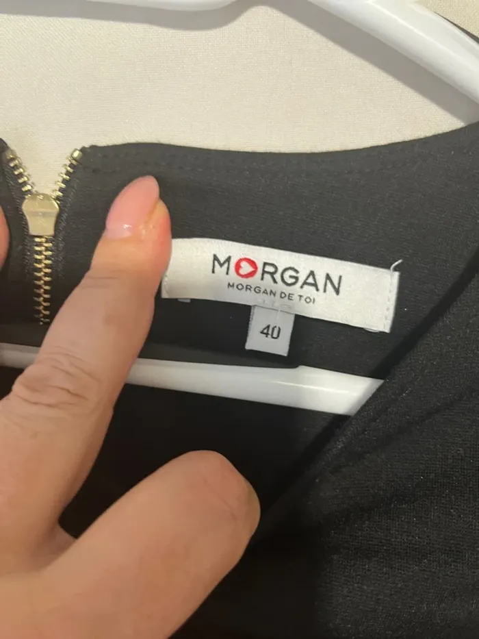 robe noire - photo numéro 5