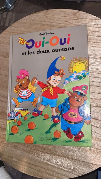 Livre Oui-Oui et les deux oursons