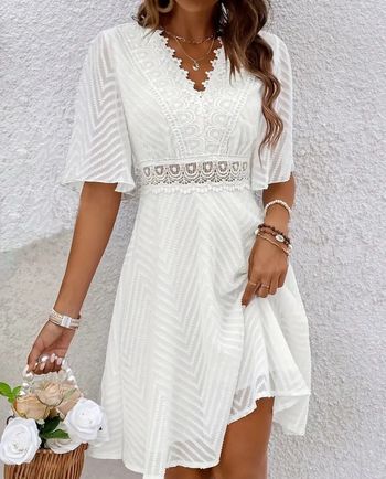 Robe blanche, dentelle , taille M , idée cadeau, femme