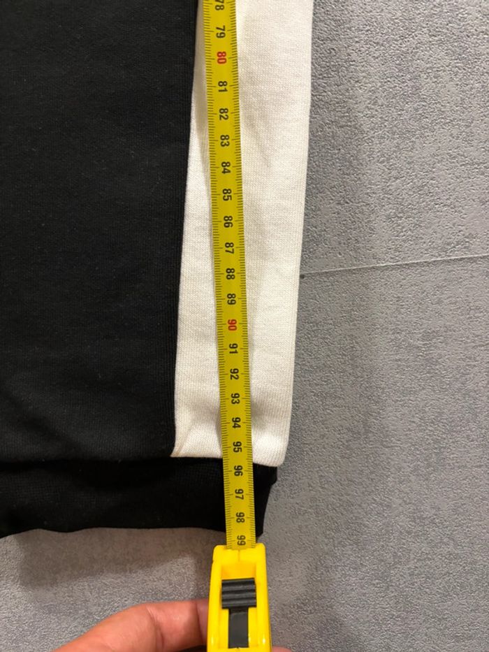Jogging Lacoste Gris blanc et Noir Taille XS Neuf avec étiquette - photo numéro 8