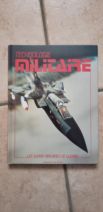 Livre Technologie militaire