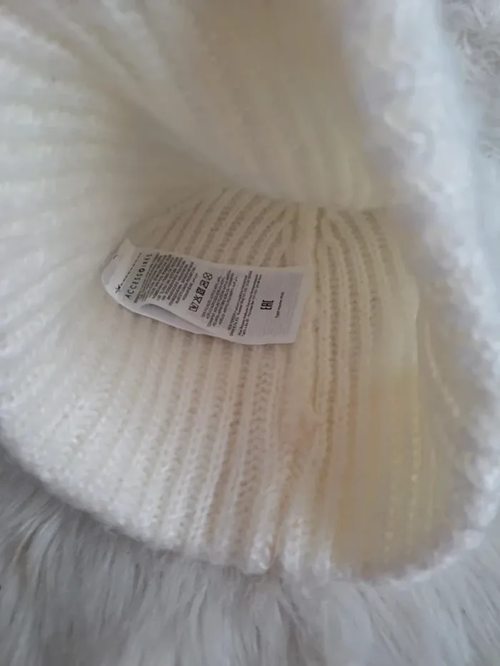 Bonnet neuf TU - photo numéro 3