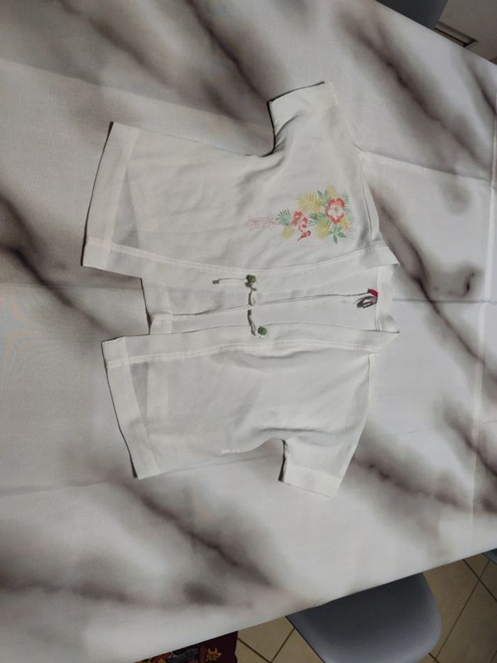 Kimono manches courtes taille 4 ans - photo numéro 2