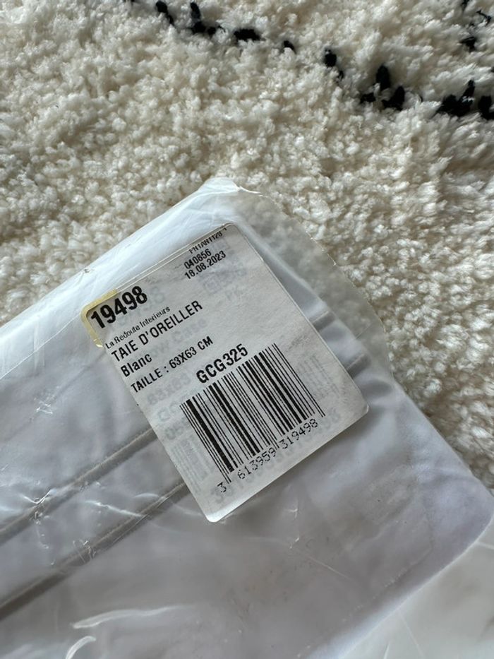 Taie d’oreiller blanche la redoute taille 63x63 cm - photo numéro 4