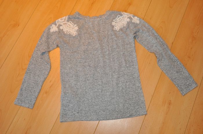 Naf Naf top gris dentelle t.S - photo numéro 6