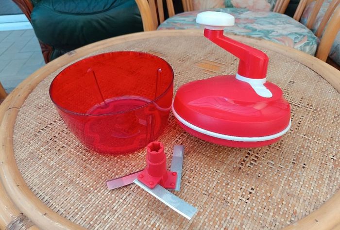 Quick chef Tupperware rouge et blanc - photo numéro 4
