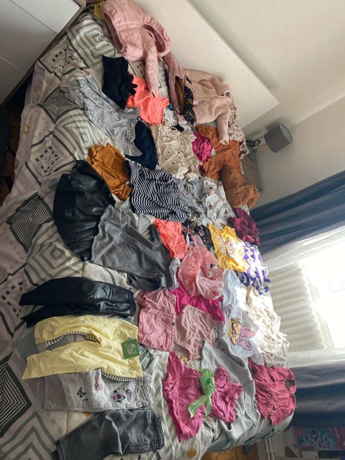 Lot vêtement bébé fille 9/12 mois