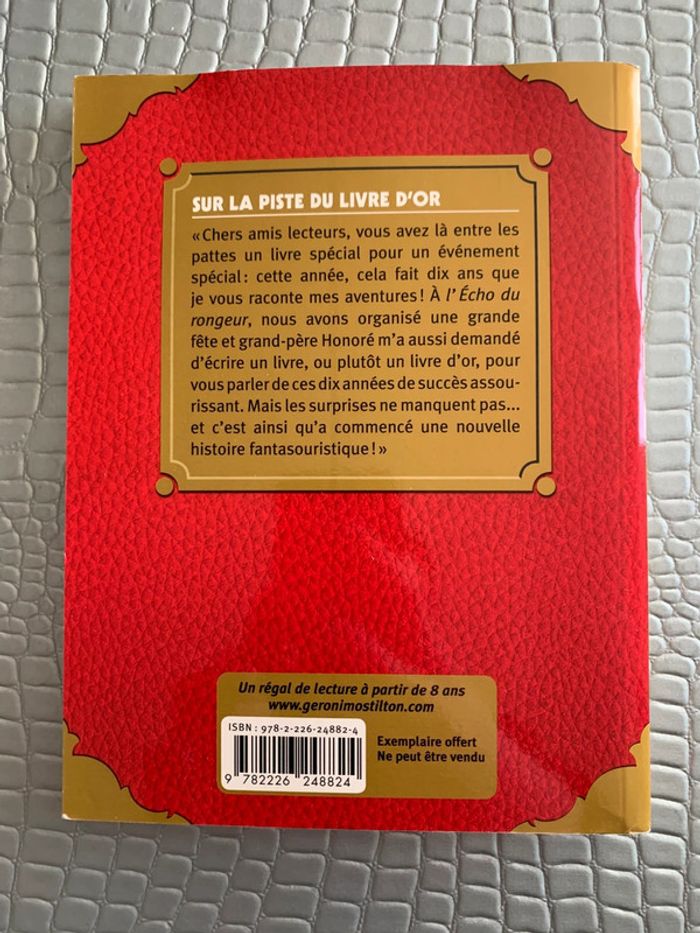 Livre : Sur la piste du livre d’or - photo numéro 2