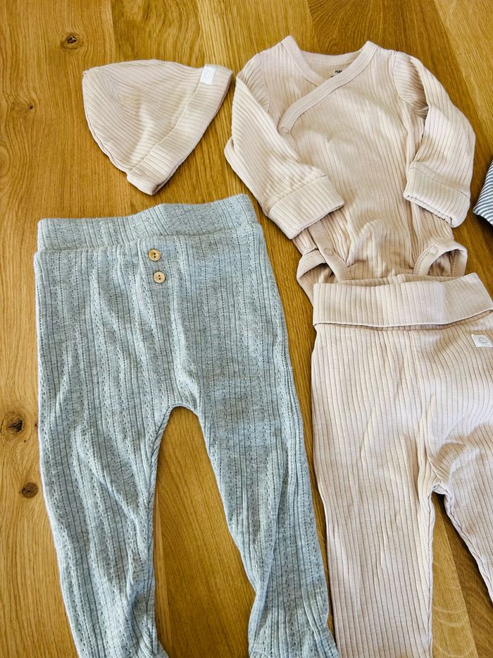 Lot vêtement bebe - photo numéro 2