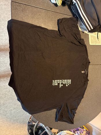 T shirt loose