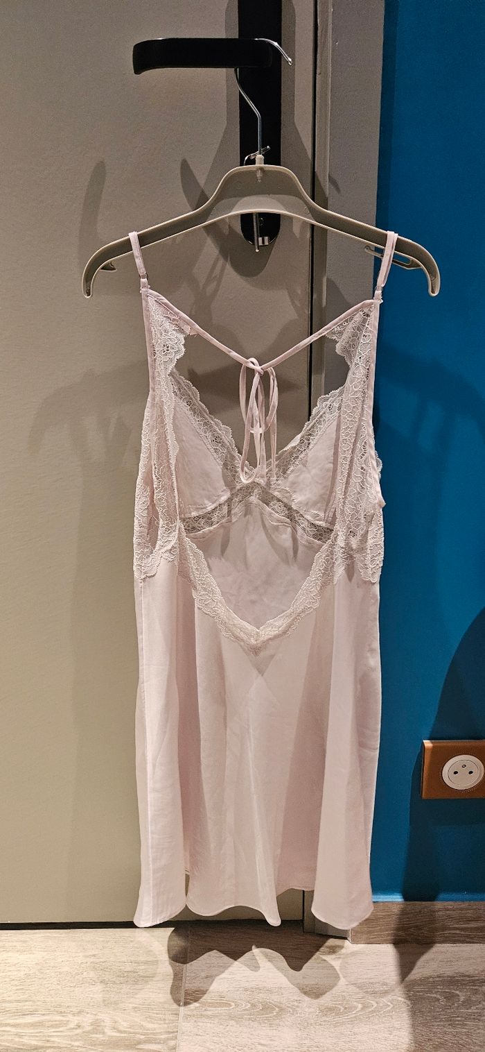 Nuisette Victoria's secret rose poudré - photo numéro 3