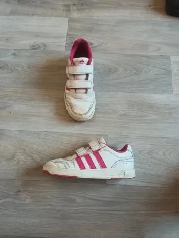 Basket 31 Adidas en cuir blanc et rose à scratch