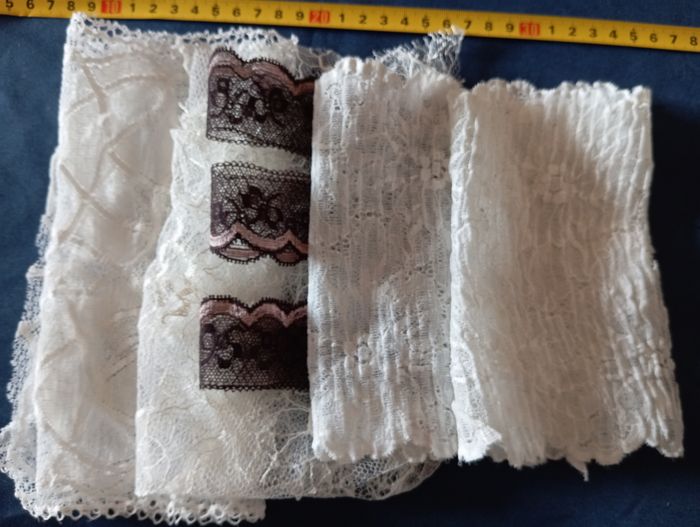 Coupons de dentelles