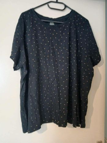 T-shirt noir rond doré