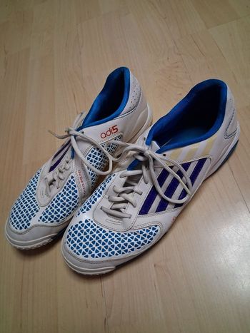 Baskets Adidas modèle adi5 pointure 43 1/3