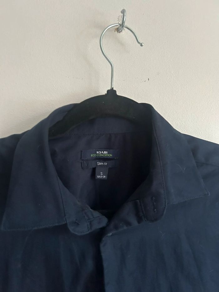Jolie chemise homme bleu marine • Slim fit • Kiabi • taille M - photo numéro 2