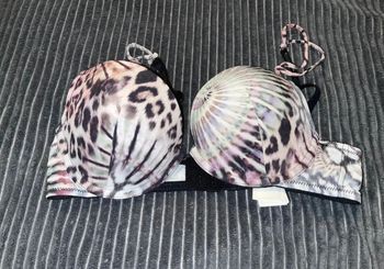 Lot de 2 soutien gorge guess