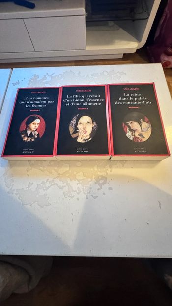 Trilogie complète Millénium - Stieg Larsson - Édition Actes Sud (Actes Noirs)