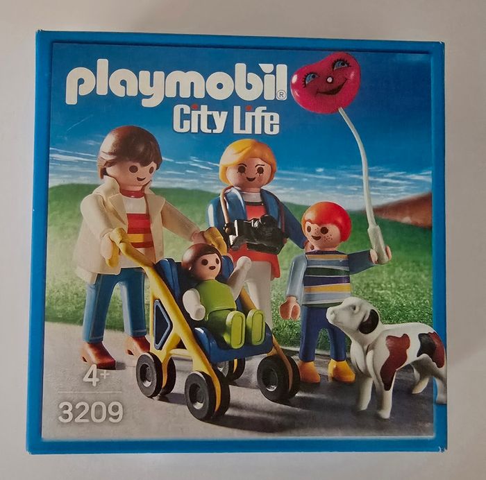 Playmobil 3209 : promenade famille  poussette avec un chien - photo numéro 4