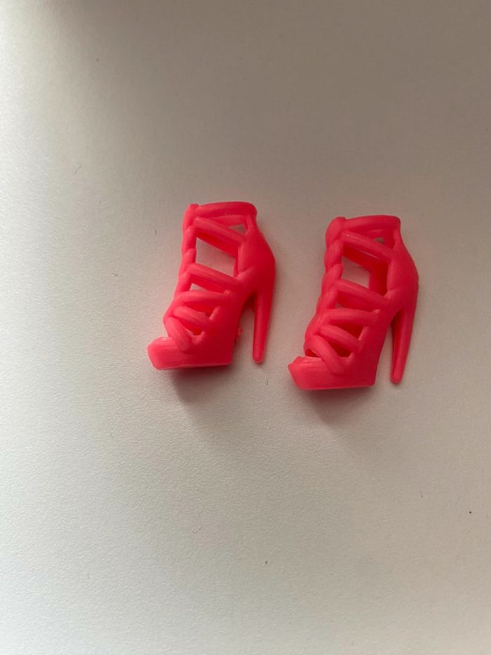 Chaussures à talons rose pour poupée Barbie - photo numéro 3