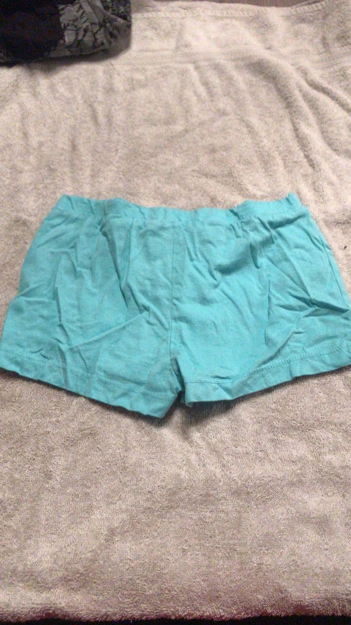 Short 6 ans - photo numéro 2