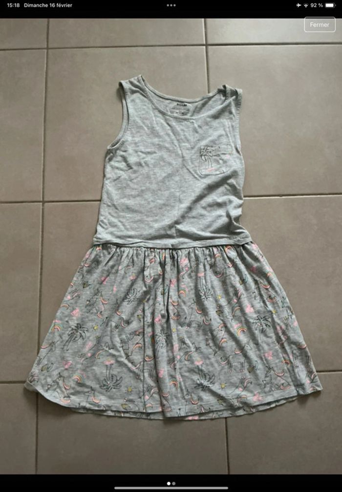 Lots 3 robes taille 8 ans - photo numéro 4