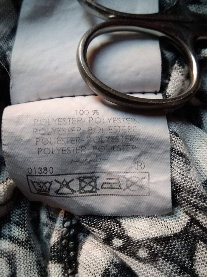 Haut léger noir et blanc - photo numéro 6