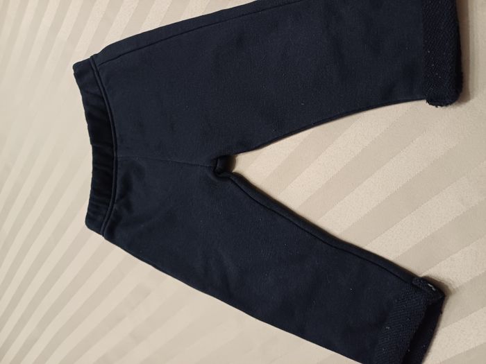 2 pantalons de jogging garçons Taille 12 mois - photo numéro 2