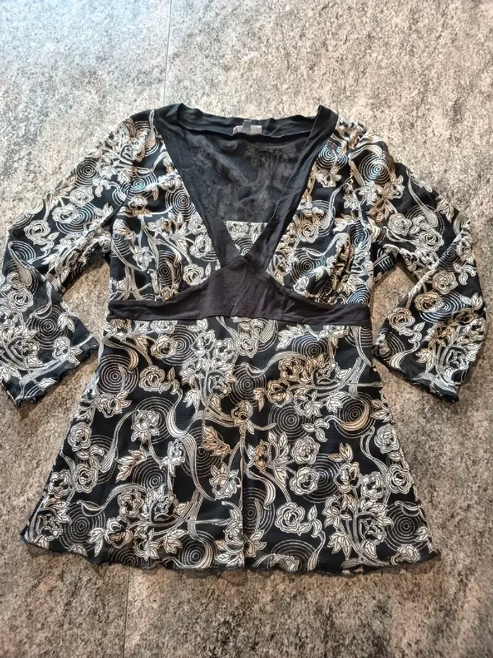 T-shirt taille 3/40 Clara vitti